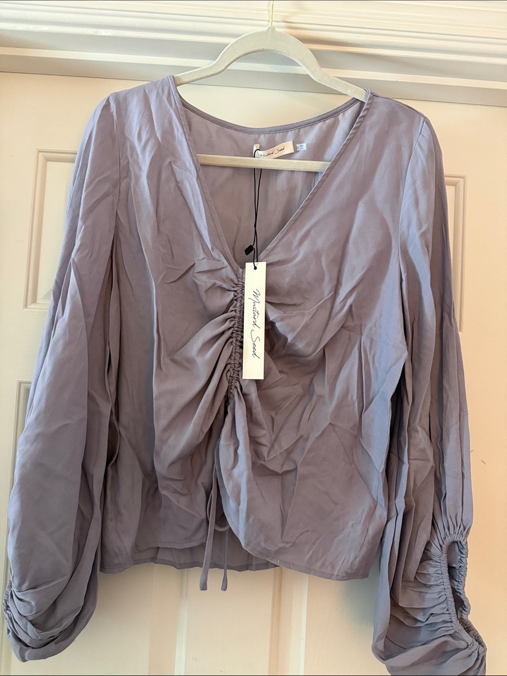 Mustard Seed Lavender Ruched Front Long-Sleeve Blouse NWT size medium